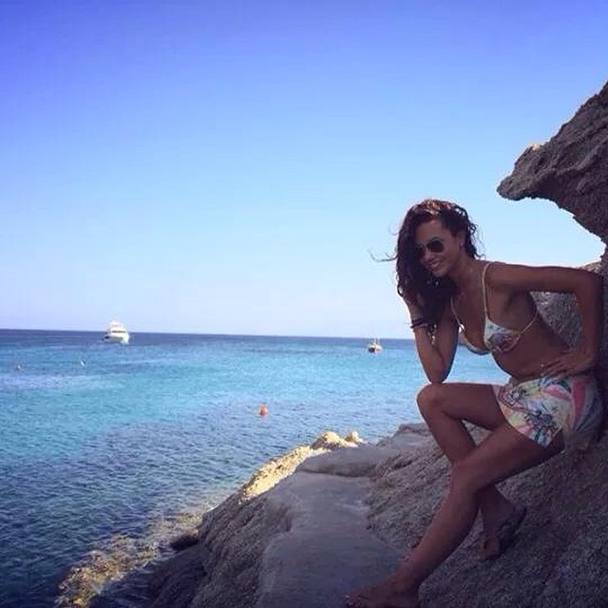 La bella Laura Barriales durante le vacanze estive. Instagram